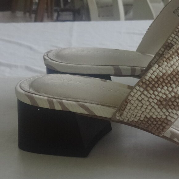 Sanctuary Revive women's size 6M leather beaded slides, tan, 1&1/2" chunky heels - Picture 13 of 15